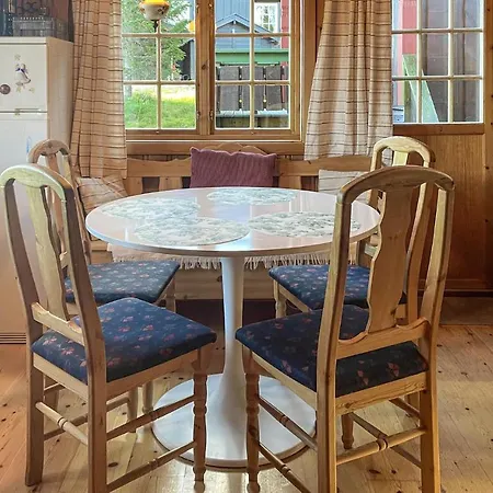 3 Bedroom Awesome In *
